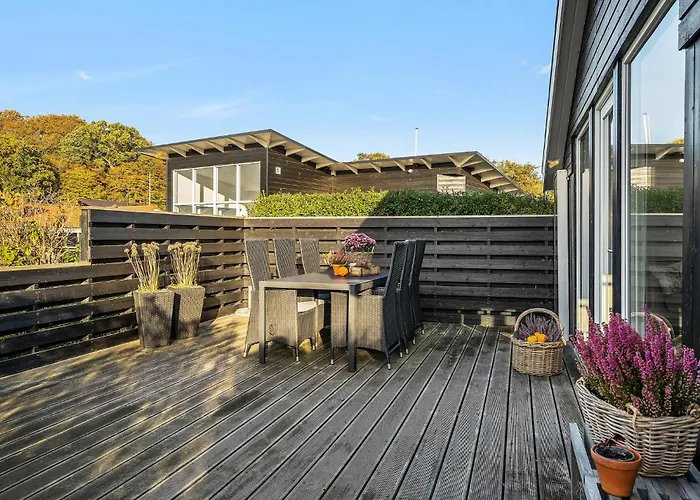 Awesome In With Kitchen בית נופש *