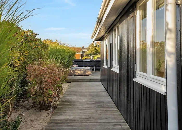 Awesome In With Kitchen * הדרסלב